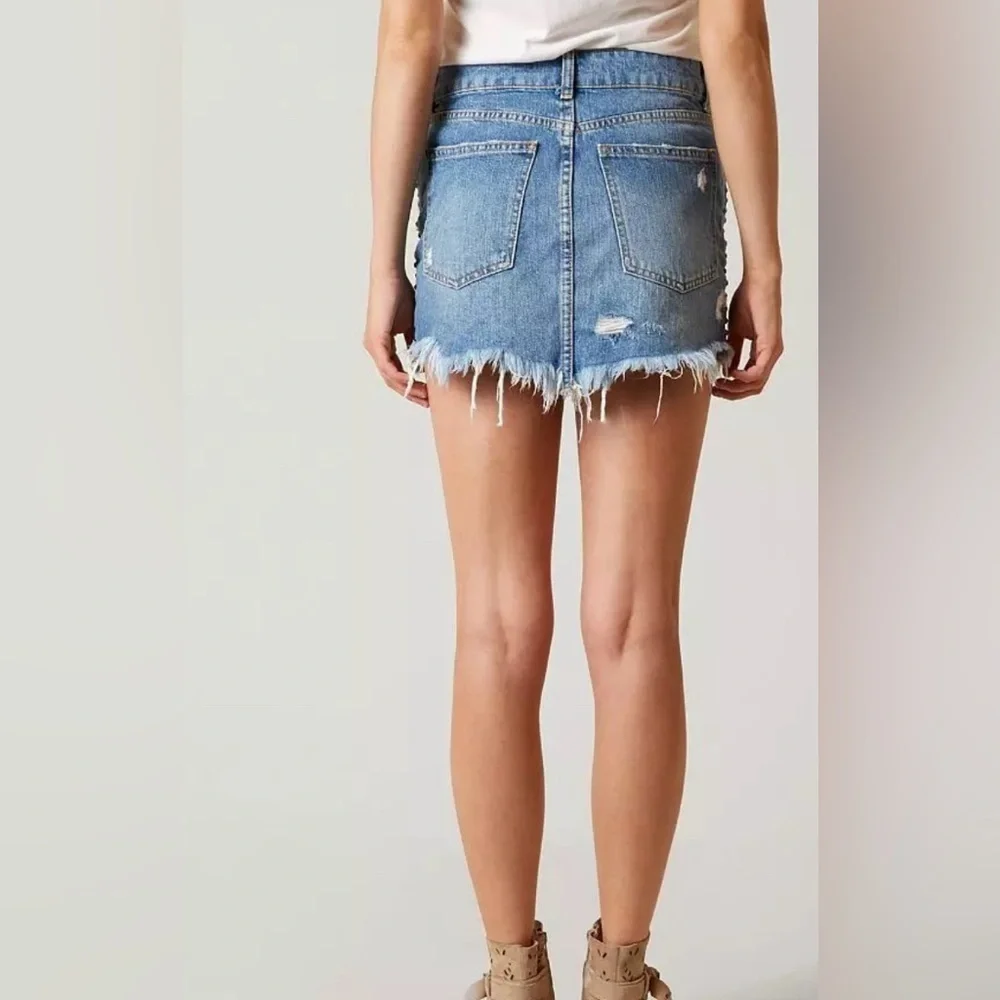 Free People Wild Rose Denim Skirt Embroidered Studs Jean Skirt Womens Size 24